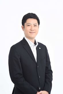 髙𣘺輝雄の写真